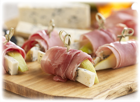 Gorgonzola, Pear, and Prosciutto Appetizer