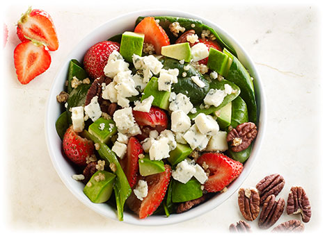 Crumbly Gorgonzola Strawberry Quinoa Salad